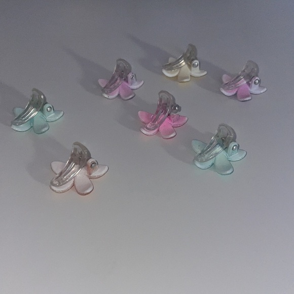 7count Hawaiin pastel flower hair clips - Picture 2 of 2